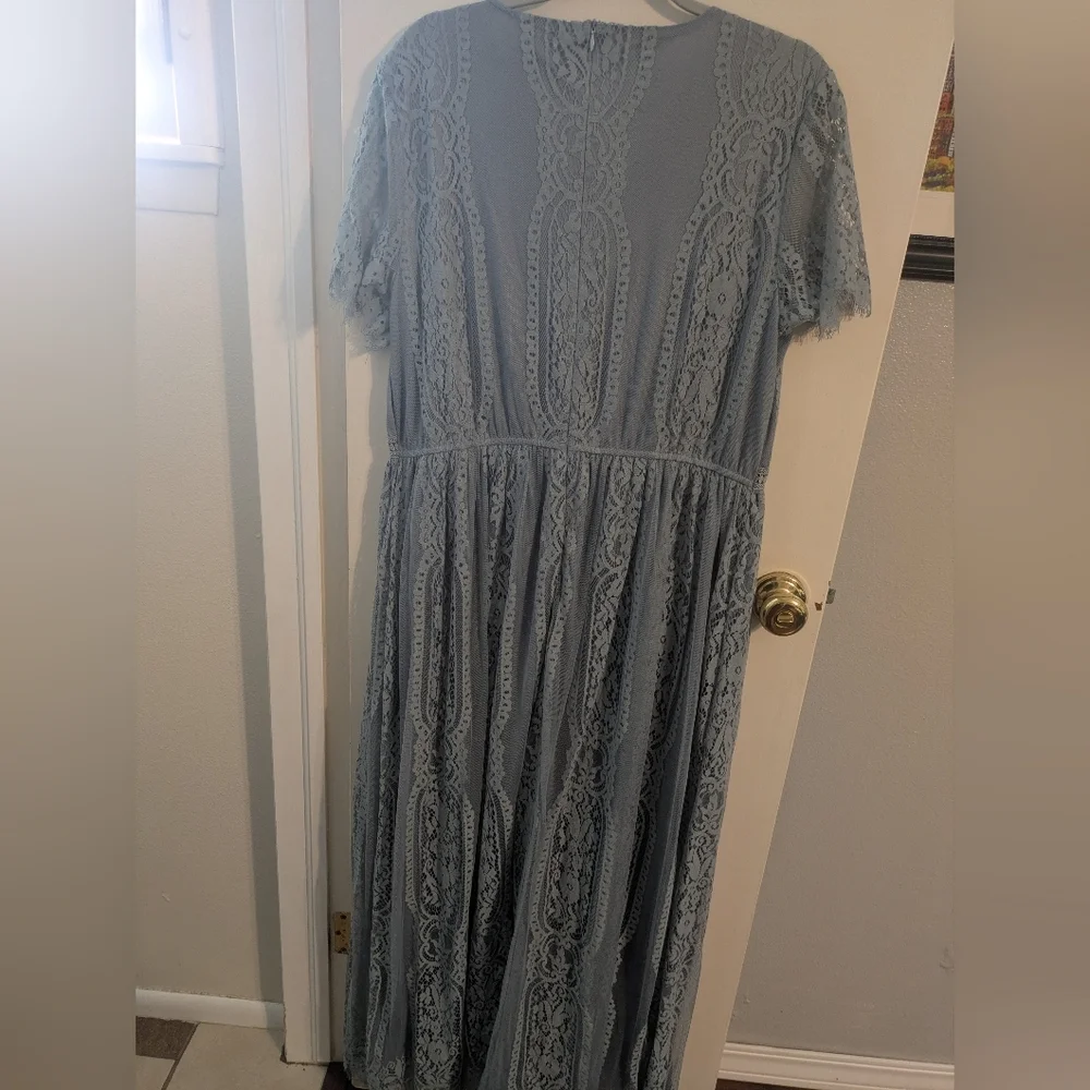 Lace Maxi Dress in Grey Blue - Picture 5 of 6